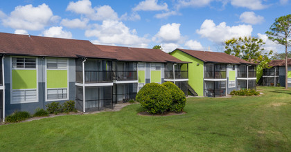 Sun Bay Apartments in Winter Park, FL - Building Photo - Building Photo