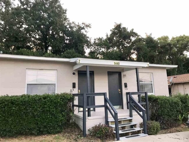 property at 1440 Hudson St