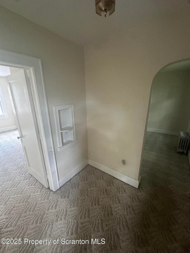 159 New Mallery Pl in Wilkes-Barre, PA - Building Photo - Building Photo