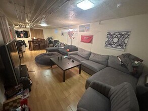 60 Pleasant St, Unit 1 in Cambridge, MA - Building Photo - Building Photo