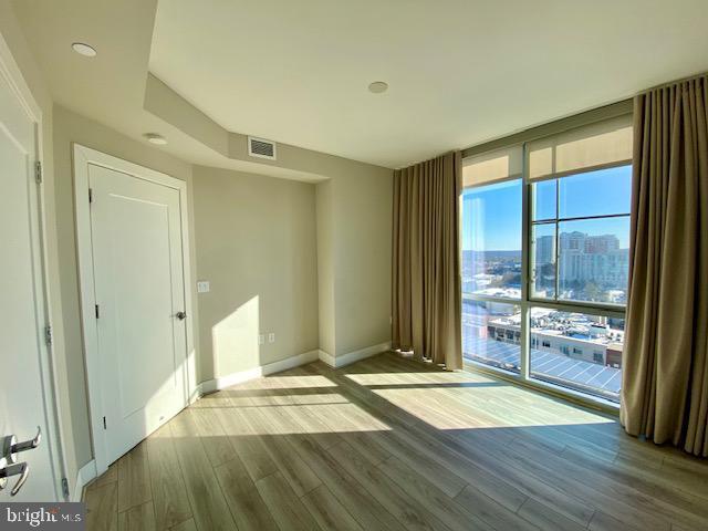 930 Rose Ave in North Bethesda, MD - Building Photo