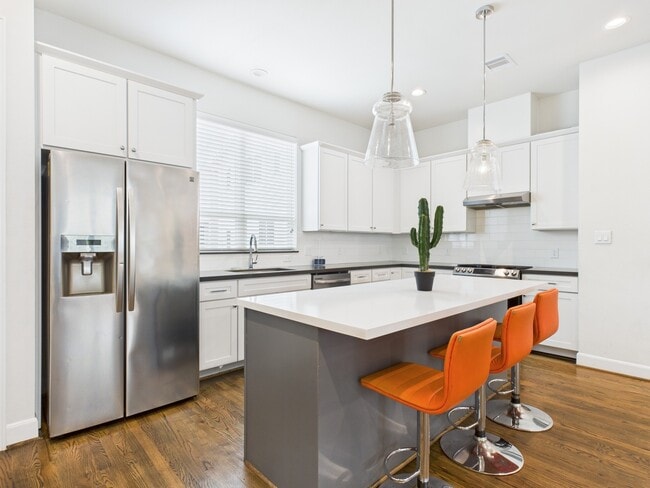 property at 2761 Clinton Dr