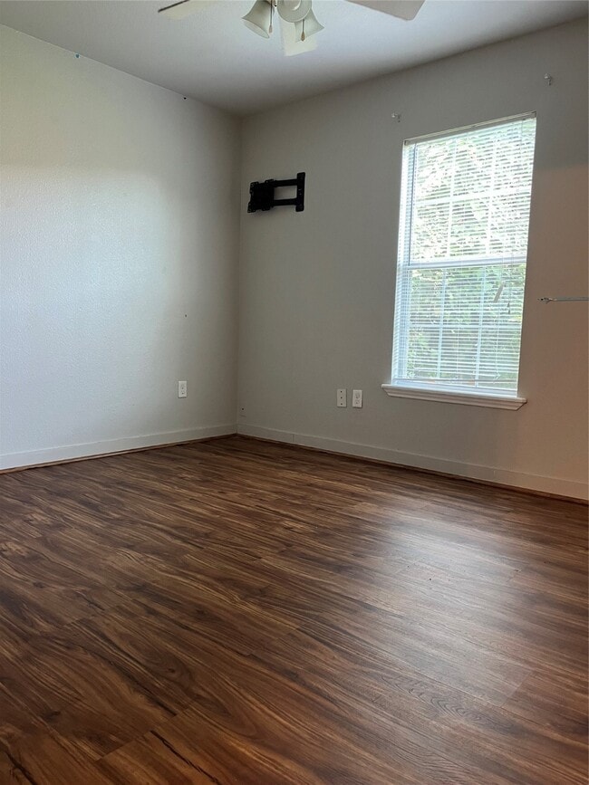 property at 206 S Market St