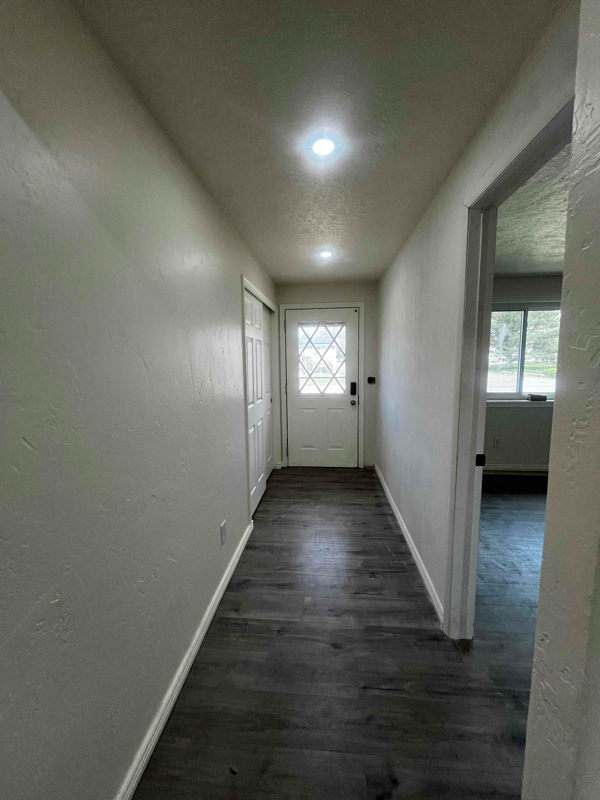 2153 N 630 W in Clinton, UT - Foto de edificio - Building Photo