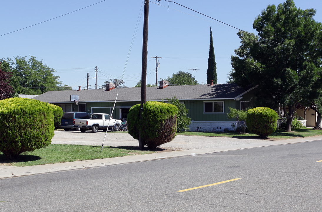 603-619 Church St in Galt, CA - Foto de edificio