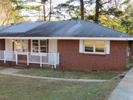 5595 Edith St in Austell, GA - Building Photo