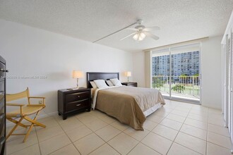 2851 NE 183rd St, Unit 504 in Aventura, FL - Building Photo - Building Photo