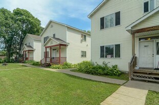 1030 Knox Ave N in Minneapolis, MN - Building Photo