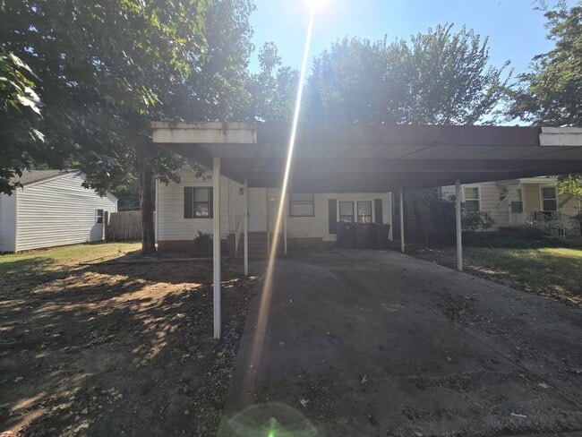 property at 414 SE 24th St