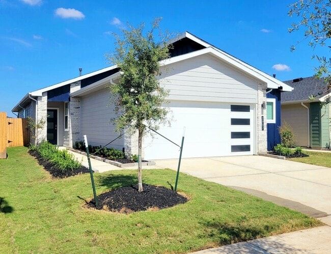 property at 2907 Stamford Hl Ln