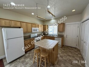 1421 S Denver Ave in Boise, ID - Foto de edificio - Building Photo