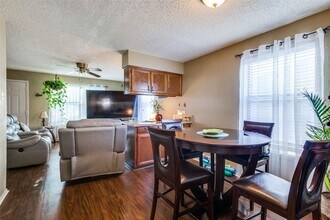 3309 Fallmeadow St in Denton, TX - Building Photo - Building Photo