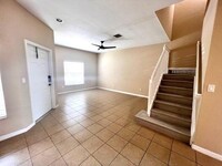 326 Lake Monterey Cir in Boynton Beach, FL - Foto de edificio - Building Photo