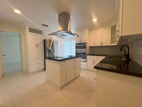 8735 SW 54th Terrace in Miami, FL - Foto de edificio - Building Photo