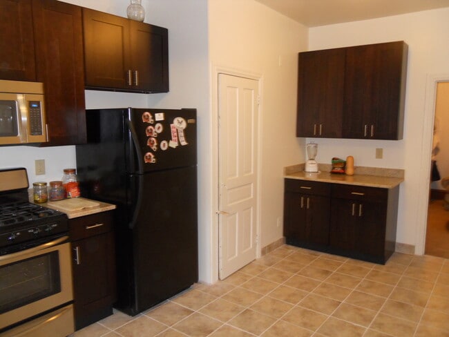 1519 Page St in Philadelphia, PA - Foto de edificio - Building Photo