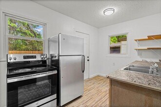 2206 Rountree Dr in Austin, TX - Building Photo - Building Photo