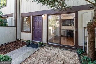 15 Eden Roc in New Hope, PA - Building Photo - Building Photo
