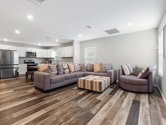 property at 2819 Alabama Ave