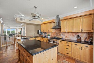 1593 Pinellas Bayway S in St. Petersburg, FL - Building Photo - Building Photo