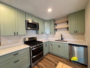 370 Osborne Dr NE in Fort Walton Beach, FL - Building Photo - Building Photo