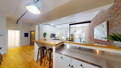 89 Austin St, Unit 1 in Boston, MA - Building Photo - Building Photo