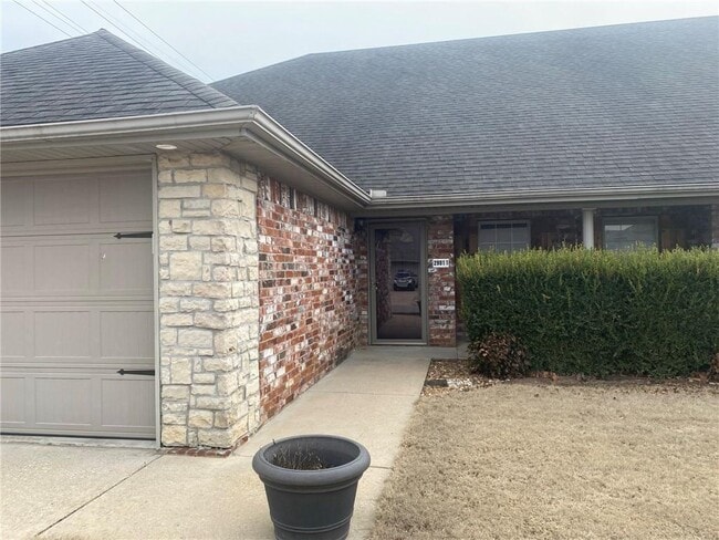 2901 SW Windrift Ave in Bentonville, AR - Building Photo - Building Photo