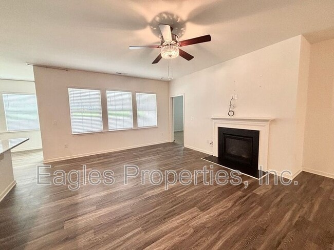 120 Relict Dr in Clayton, NC - Building Photo - Building Photo