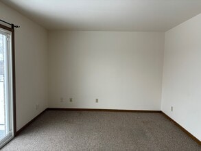 334 Beeline Rd in Holland, MI - Building Photo - Building Photo