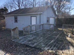 3603 Cedarwood Way in Jeffersontown, KY - Building Photo - Building Photo