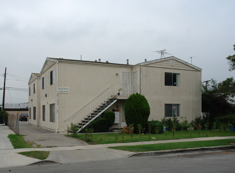 Dandekar Apartments in Midway City, CA - Building Photo