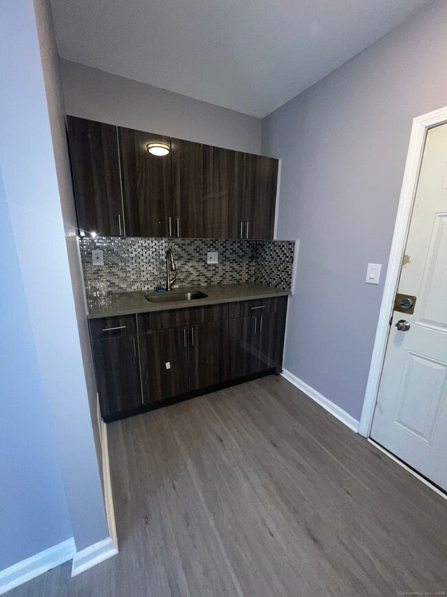 31 Whittier St in Bridgeport, CT - Building Photo - Building Photo