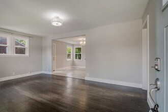 2129 Crystal Dr in Nashville, TN - Building Photo - Building Photo