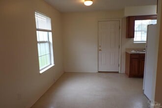 509 Wood Crest Way in Pensacola, FL - Building Photo - Building Photo