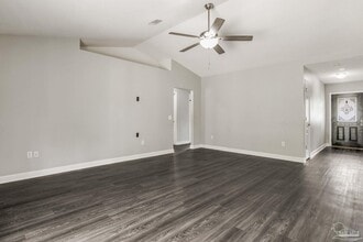 1068 Joaquin Rd in Pensacola, FL - Building Photo - Building Photo