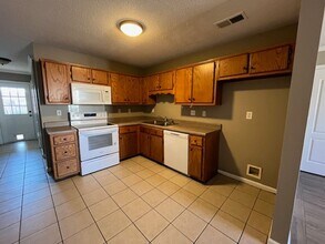 3749 Iron Horse Dr in Horn Lake, MS - Building Photo - Building Photo