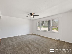 13344 Madison St in Omaha, NE - Building Photo - Building Photo