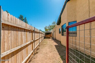848 E Roberts Rd in Phoenix, AZ - Building Photo - Building Photo