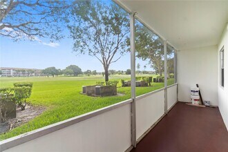 301 SW 135th Ave in Pembroke Pines, FL - Building Photo - Building Photo