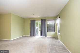 129 Horseshoe Dr in Quakertown, PA - Building Photo - Building Photo