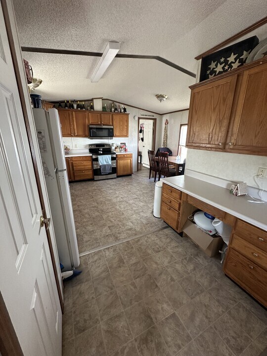620 S Burroughs St in Ottawa, KS - Building Photo
