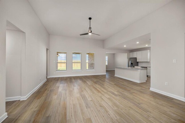 3125 Banyan Dr in Santa Fe, TX - Foto de edificio - Building Photo