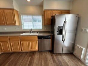 9337 Cranesbill Ct in Las Vegas, NV - Building Photo - Building Photo