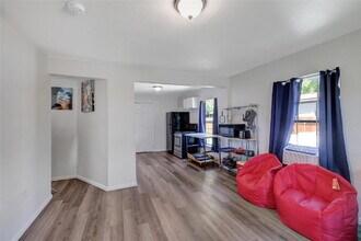 2518 Birdell St in Fort Worth, TX - Building Photo - Building Photo