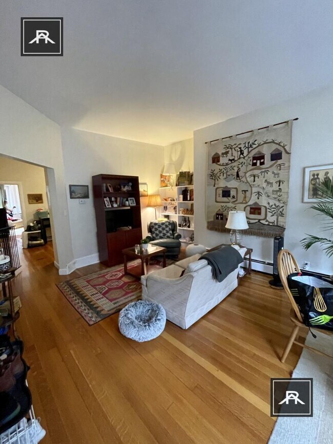 1730 Beacon St in Brookline, MA - Building Photo - Building Photo