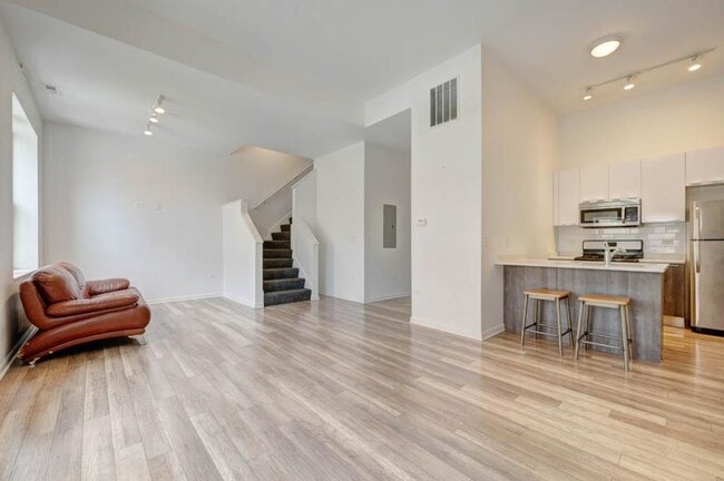 property at 2700 W North Ave