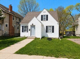 120 S 5th St in Mankato, MN - Building Photo