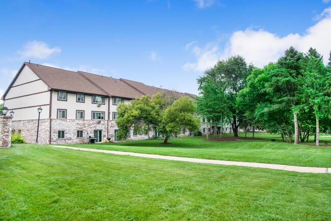 Valley View Apartments in Fitchburg, WI - Foto de edificio - Building Photo