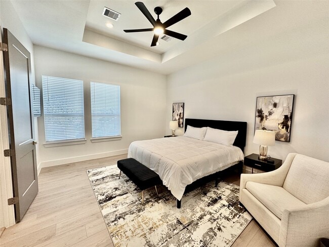 property at 4014 Hutchins St