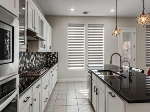 2152 Bailey St in Carrollton, TX - Building Photo - Building Photo