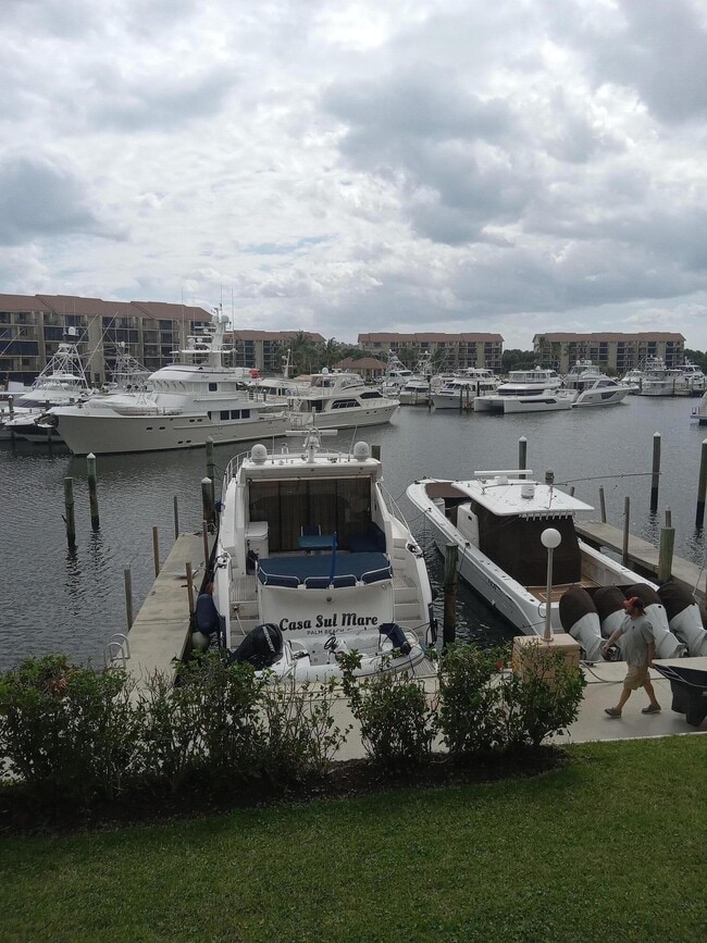property at 2601 Marina Isle Way